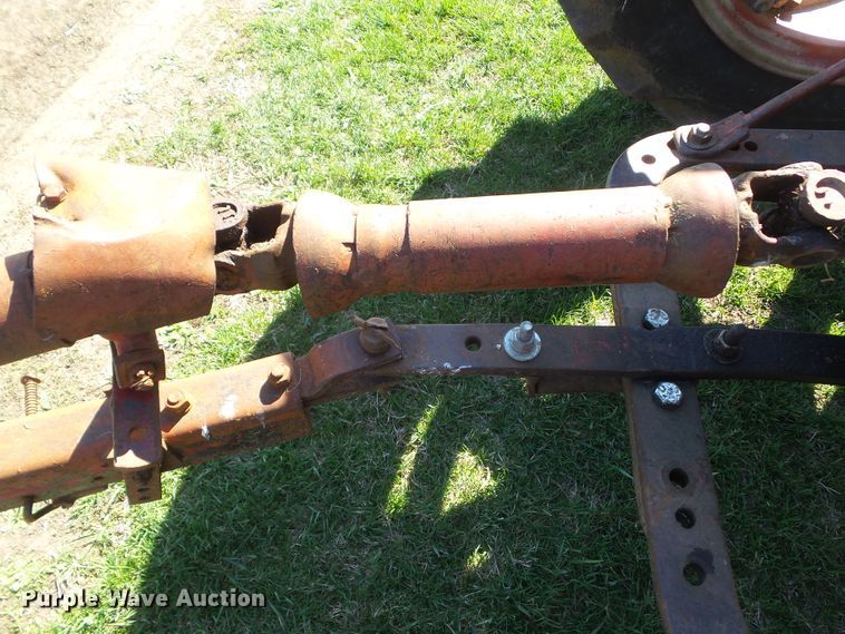 image for item GW9989 McCormick 46 small square baler