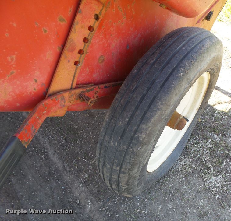 image for item GW9989 McCormick 46 small square baler