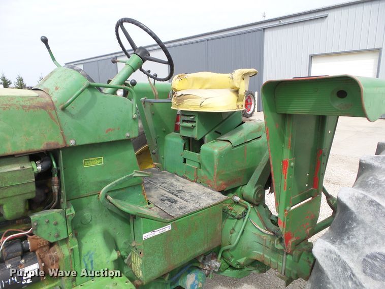 image for item GX9007 1971 John Deere 4620 tractor