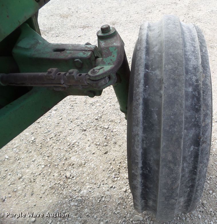 image for item GX9007 1971 John Deere 4620 tractor