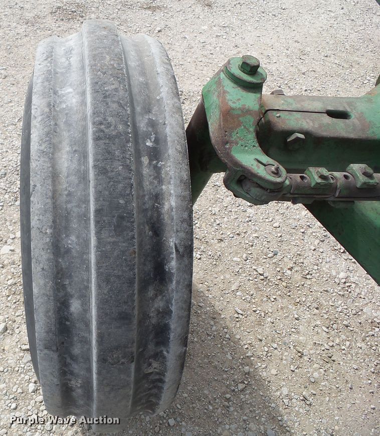 image for item GX9007 1971 John Deere 4620 tractor