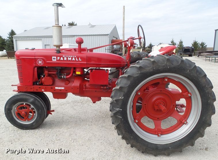 image for item GX9008 1943 Farmall H tractor
