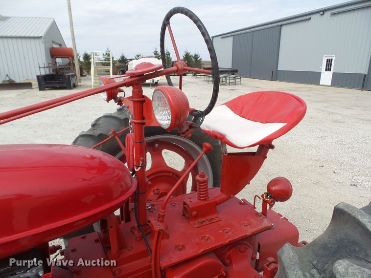 image for item GX9008 1943 Farmall H tractor