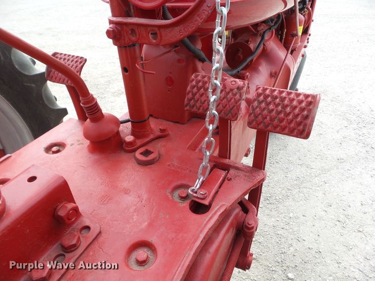 image for item GX9008 1943 Farmall H tractor