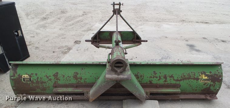 image for item GX9018 John Deere 8'W blade