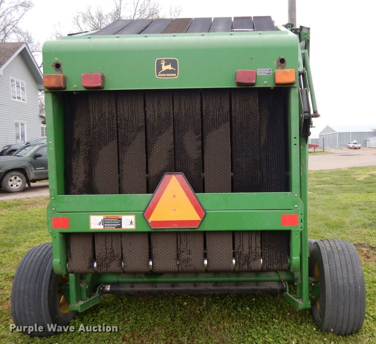 image for item GY9055 1998 John Deere 566 round baler