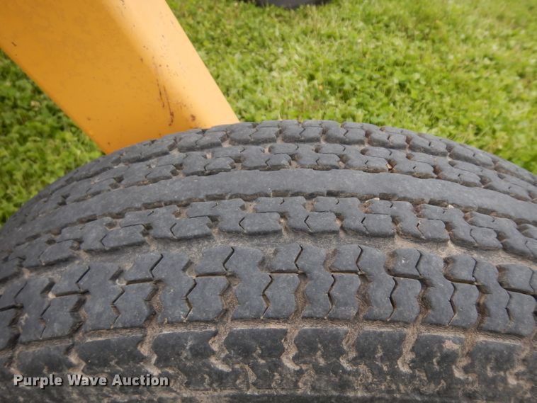 image for item GY9056 Vermeer R23A hay rake