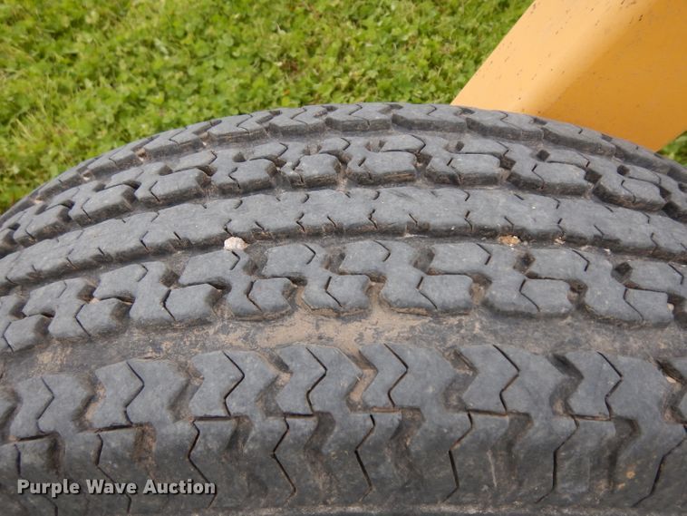 image for item GY9056 Vermeer R23A hay rake