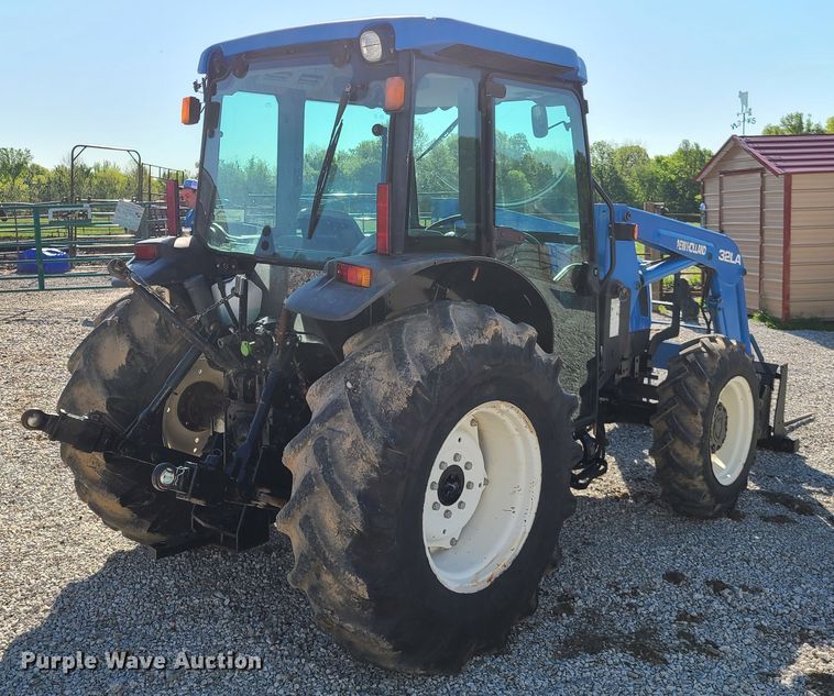 image for item K5828 2004 New Holland TN75DA tractor