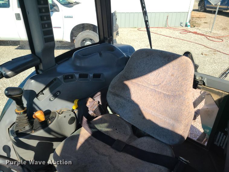 image for item K5828 2004 New Holland TN75DA tractor