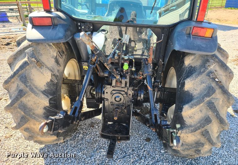 image for item K5828 2004 New Holland TN75DA tractor