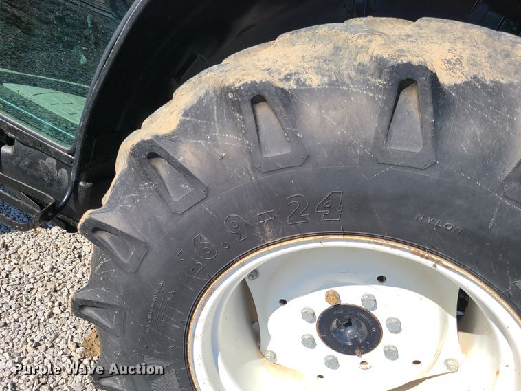 image for item K5828 2004 New Holland TN75DA tractor