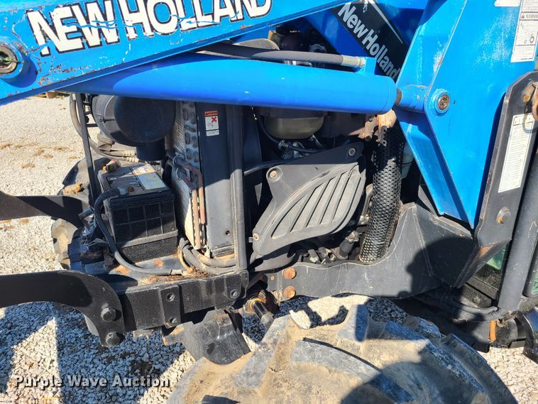 image for item K5828 2004 New Holland TN75DA tractor