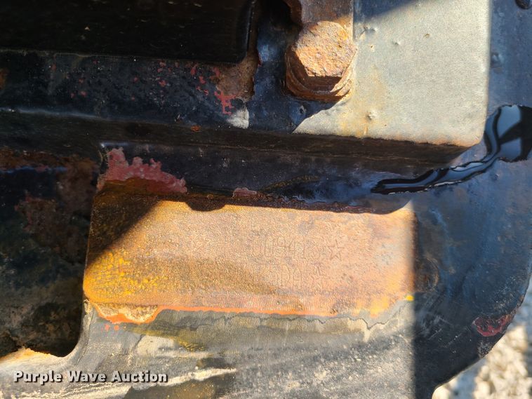 image for item K5828 2004 New Holland TN75DA tractor