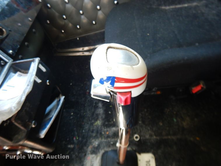 image for item DE5590 1998 Kenworth W900 semi truck