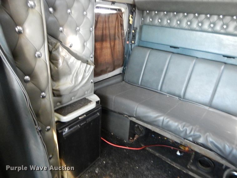 image for item DE5590 1998 Kenworth W900 semi truck