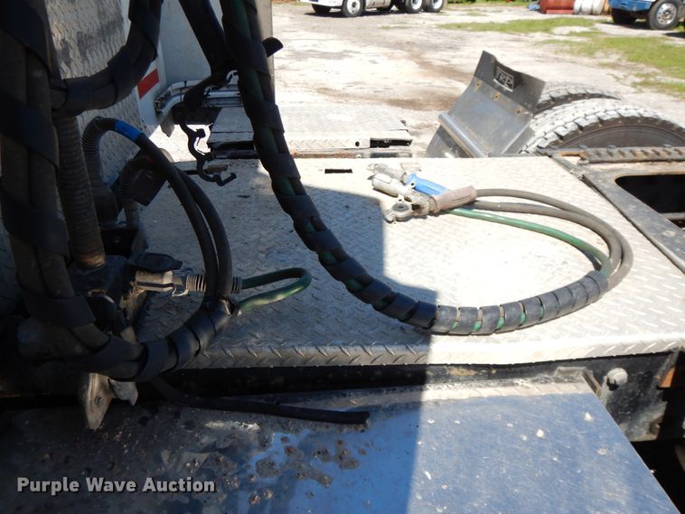 image for item DE5590 1998 Kenworth W900 semi truck