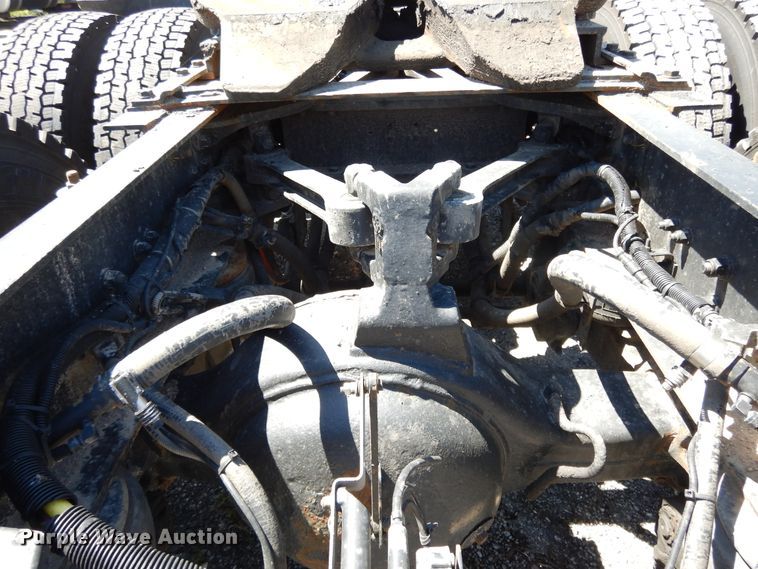 image for item DE5590 1998 Kenworth W900 semi truck