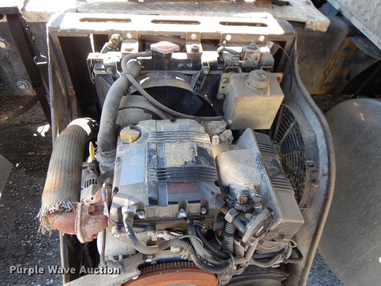 image for item DE5590 1998 Kenworth W900 semi truck