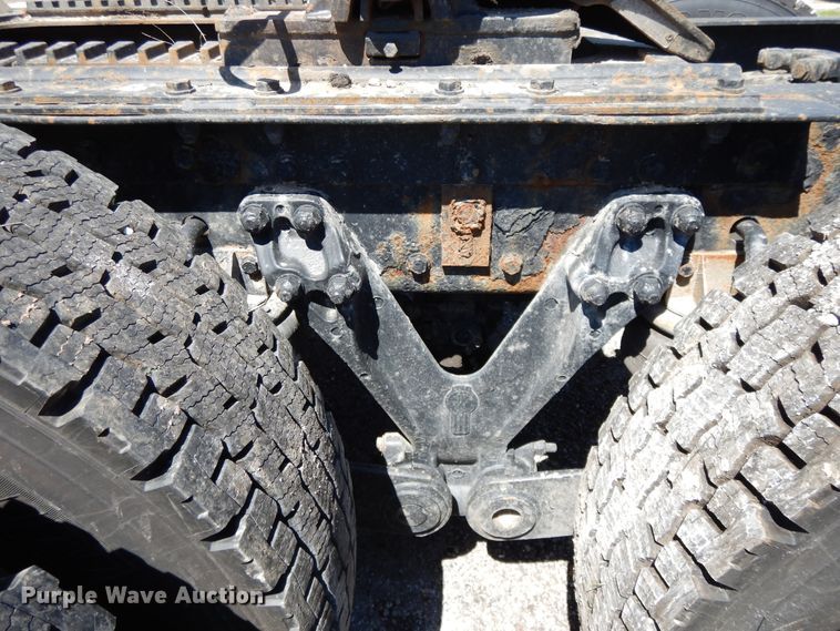 image for item DE5590 1998 Kenworth W900 semi truck