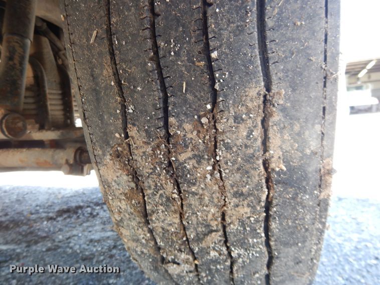 image for item DE5590 1998 Kenworth W900 semi truck