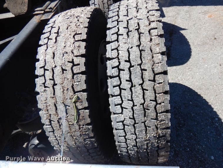 image for item DE5590 1998 Kenworth W900 semi truck