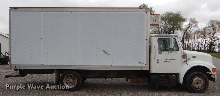 image for item DF3107 1997 International 4700 box truck