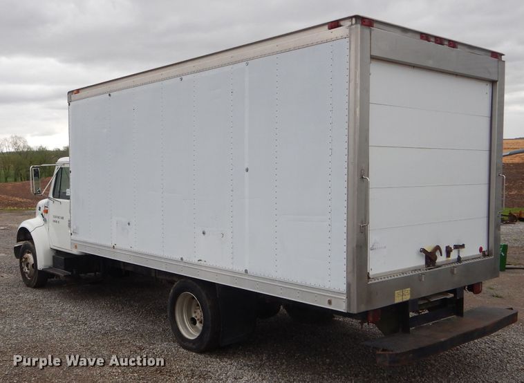 image for item DF3107 1997 International 4700 box truck