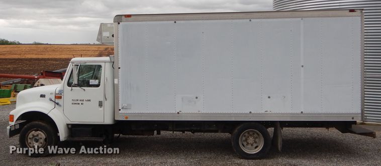 image for item DF3107 1997 International 4700 box truck