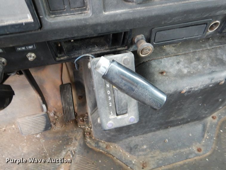 image for item DF3107 1997 International 4700 box truck