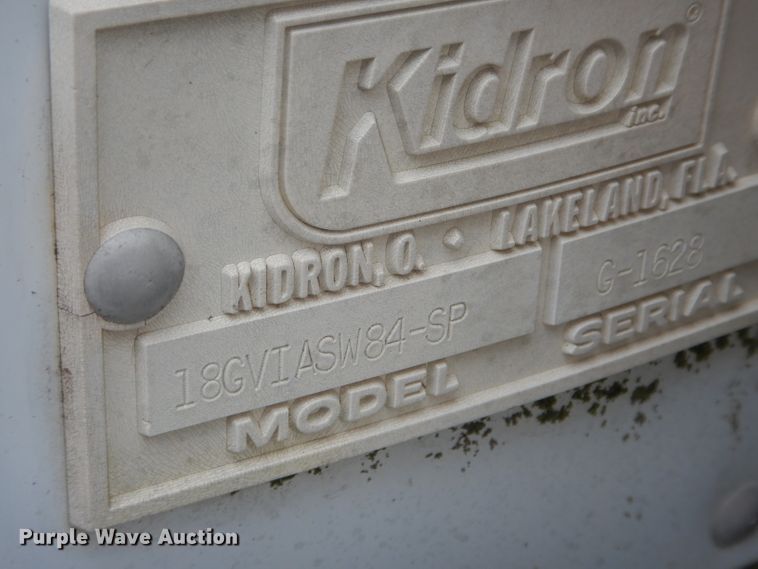 image for item DF3107 1997 International 4700 box truck