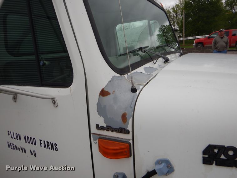 image for item DF3107 1997 International 4700 box truck