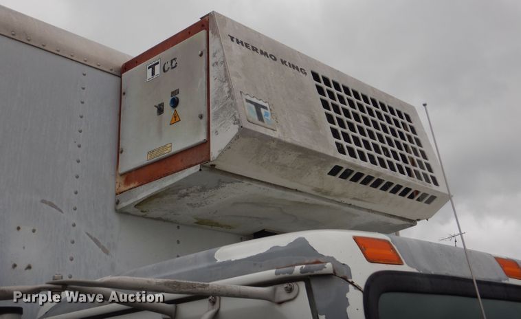 image for item DF3107 1997 International 4700 box truck