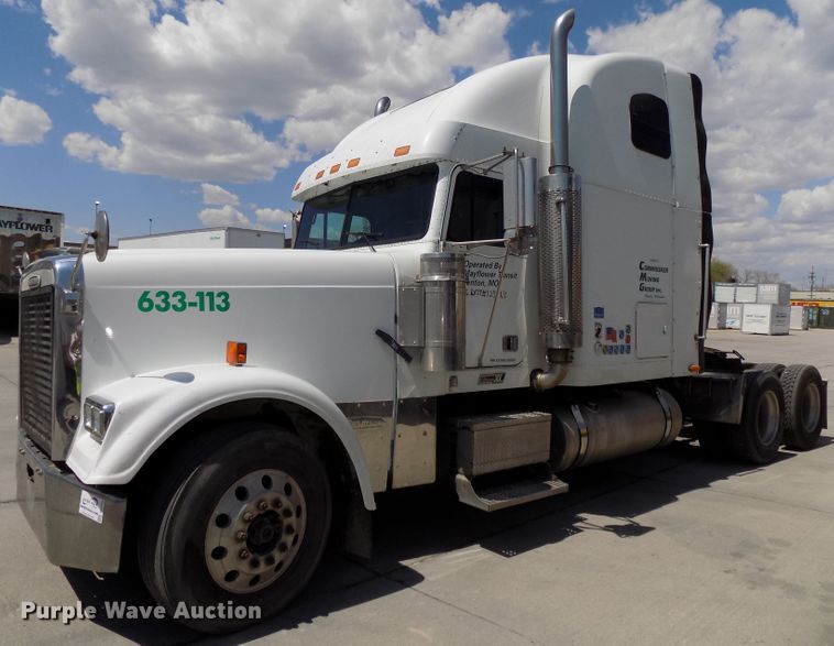 image for item DG2569 2003 Freightliner FLD132 XL Classic semi truck