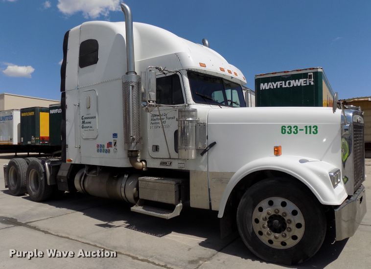 image for item DG2569 2003 Freightliner FLD132 XL Classic semi truck