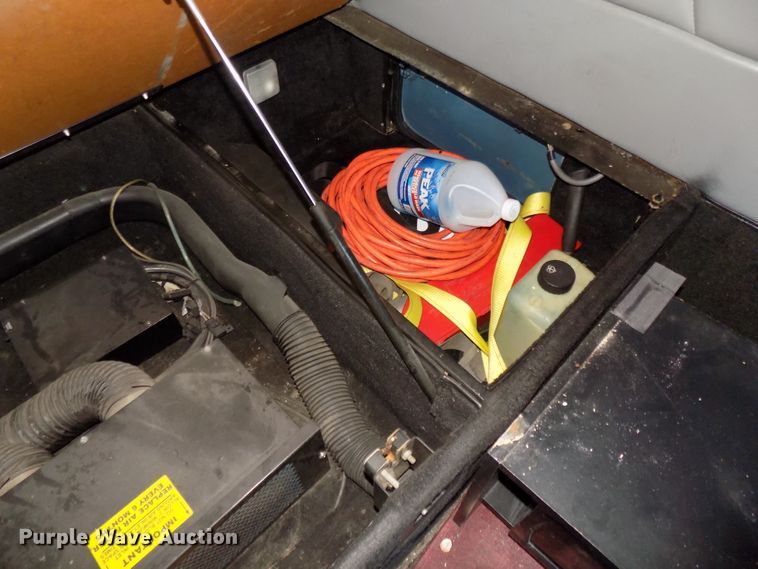 image for item DG2569 2003 Freightliner FLD132 XL Classic semi truck