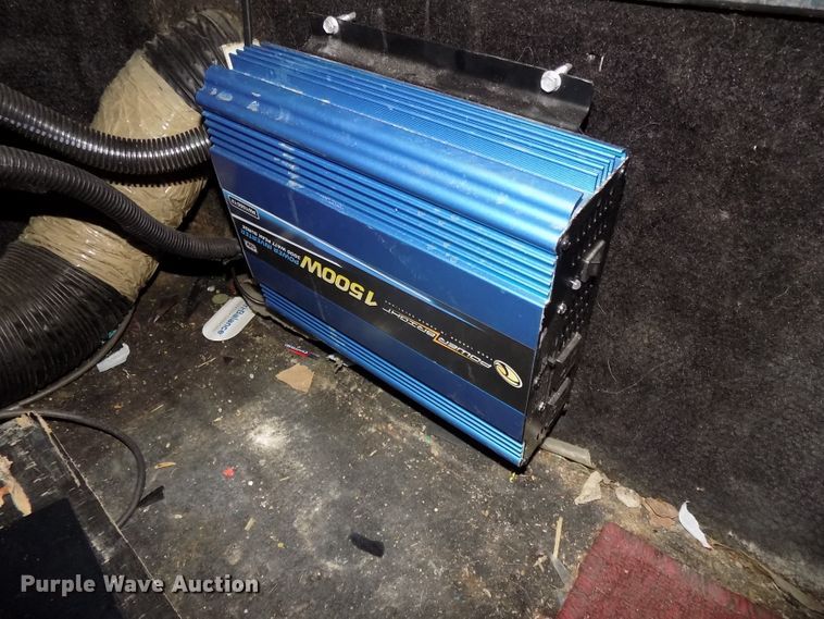 image for item DG2569 2003 Freightliner FLD132 XL Classic semi truck