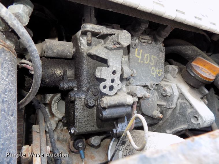 image for item DG2569 2003 Freightliner FLD132 XL Classic semi truck