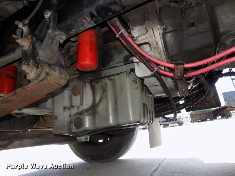 image for item DG2569 2003 Freightliner FLD132 XL Classic semi truck