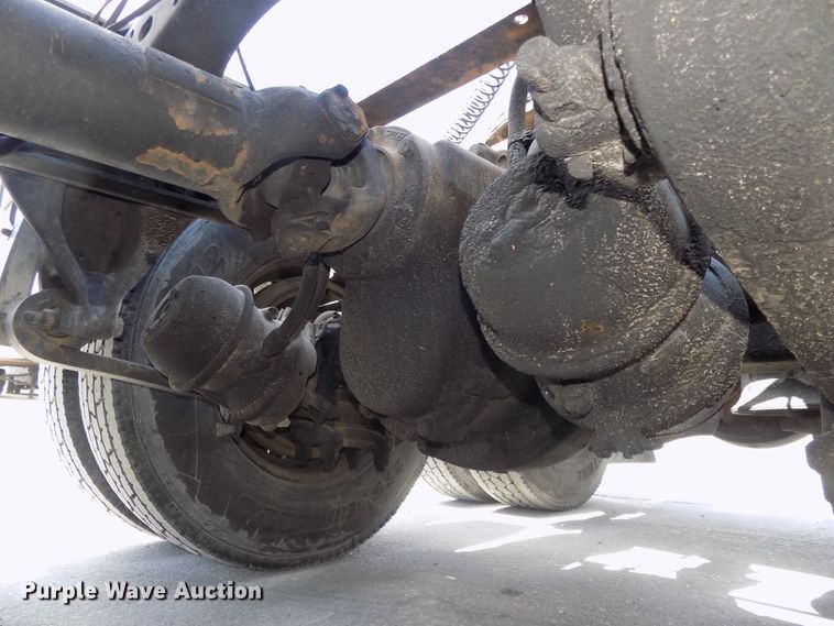 image for item DG2569 2003 Freightliner FLD132 XL Classic semi truck