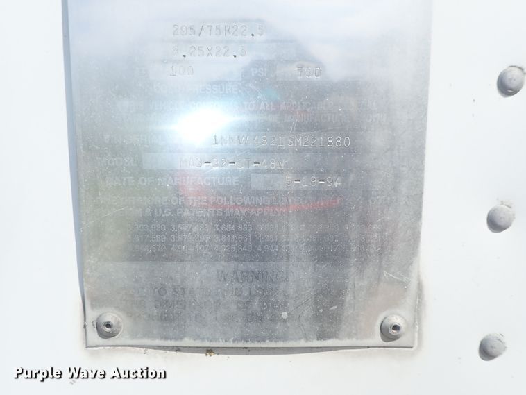 image for item DG3057 1995 Mono MA332ST48W dry van trailer