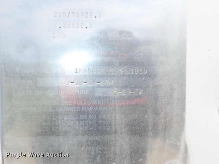 image for item DG3057 1995 Mono MA332ST48W dry van trailer