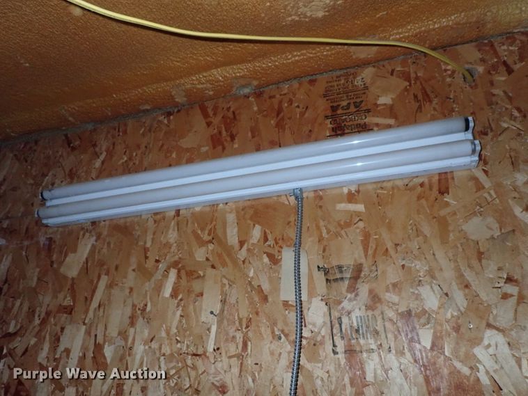 image for item DG3058 1988 Freuhauf FB915F248LLT dry van trailer