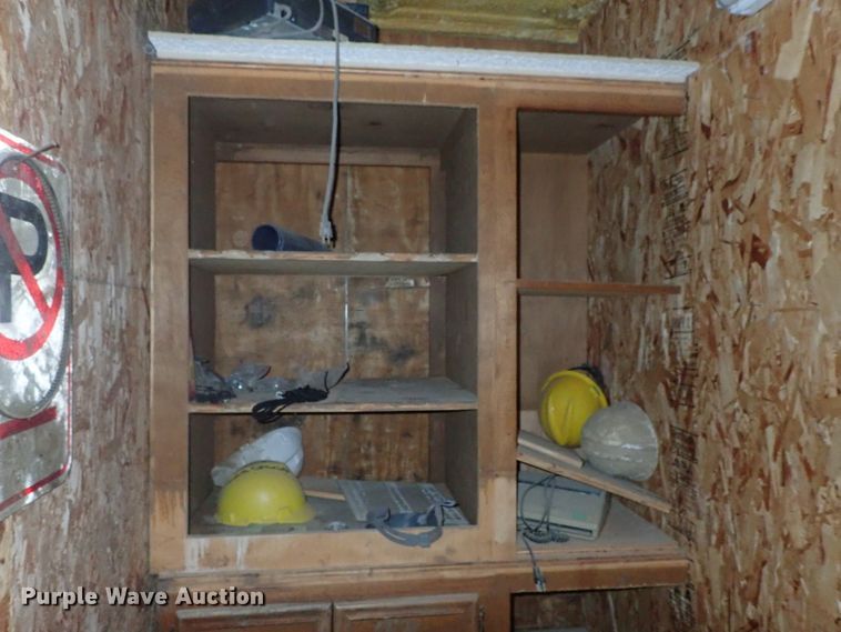 image for item DG3058 1988 Freuhauf FB915F248LLT dry van trailer