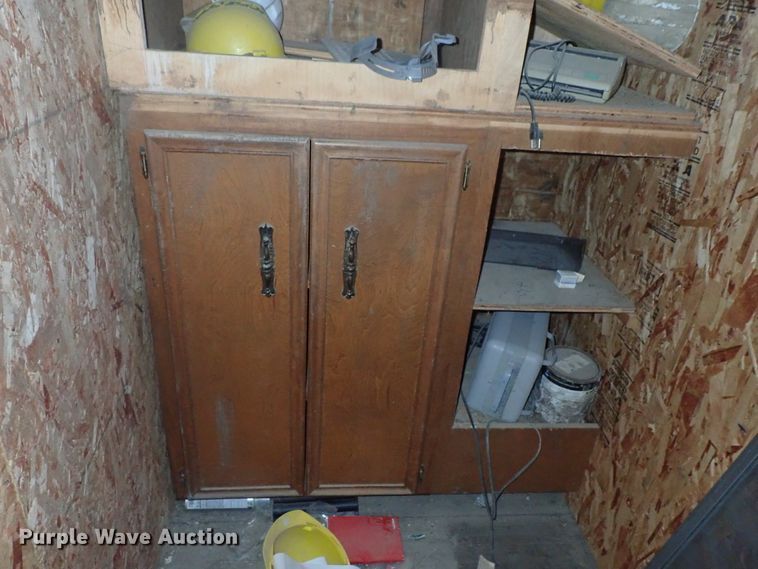 image for item DG3058 1988 Freuhauf FB915F248LLT dry van trailer