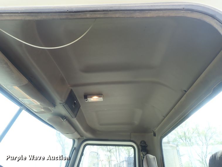 image for item DG3064 2006 Mack CXN semi truck