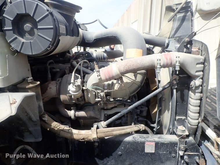 image for item DG3064 2006 Mack CXN semi truck