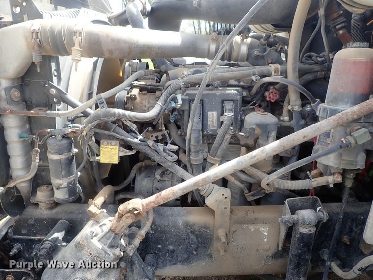 image for item DG3064 2006 Mack CXN semi truck