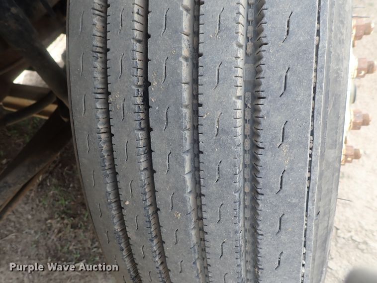 image for item DG3064 2006 Mack CXN semi truck