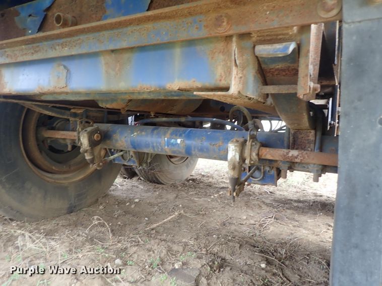 image for item DG3067 1996 Utility FS2CHAE flatbed trailer